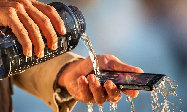 Sony prepara Xperia ZR, un altro mostriciattolo resistente all'acqua