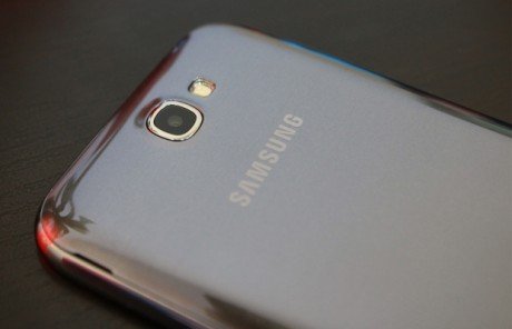 Samsung Galaxy Note II Rear Camera Close up