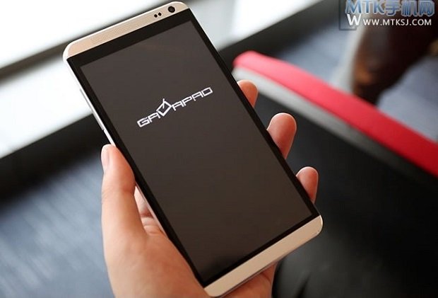 Anche HTC One Max ha il suo clone: GalaPad S6