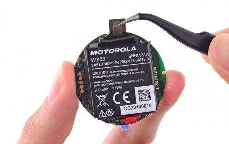 Moto 360 battery