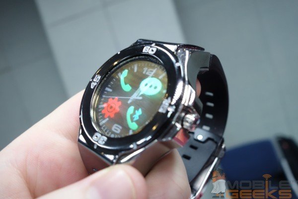 Halo-Smartwatch-03