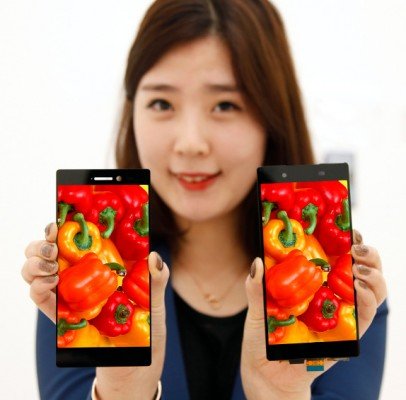 LG-1080p-smartphone-display-with-0.7mm-narrow-bezel