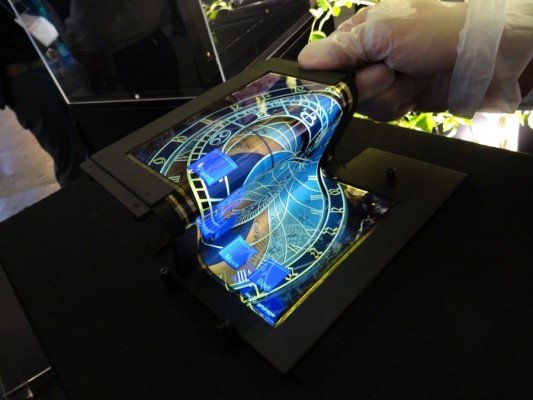 SEL-foldable-tablet-2