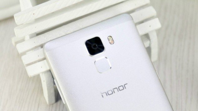 Huawei-Honor-7-008