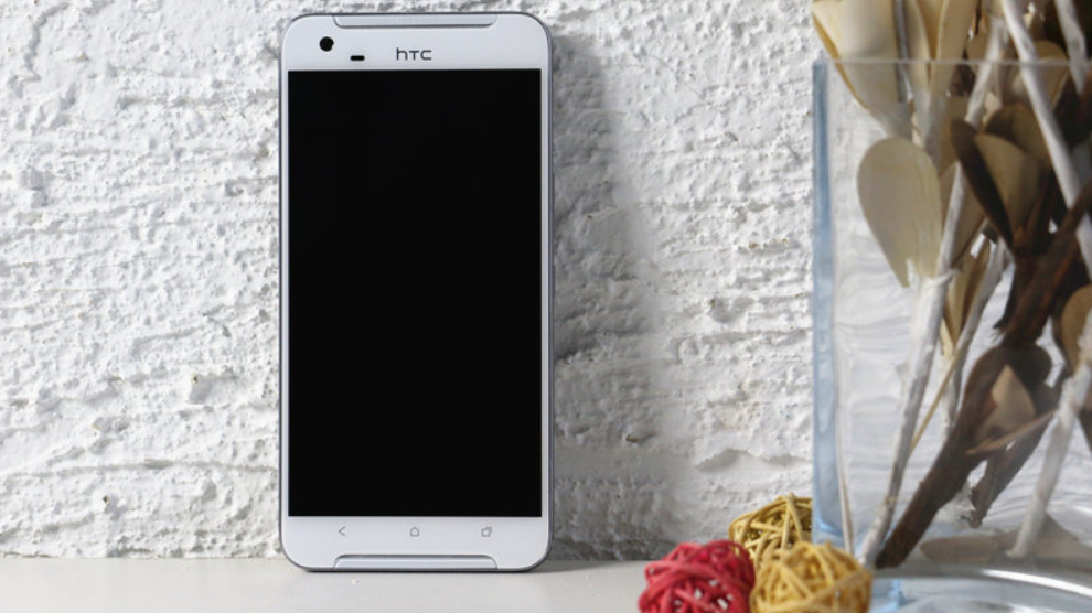 HTC One X9 si mostra in nuove immagini