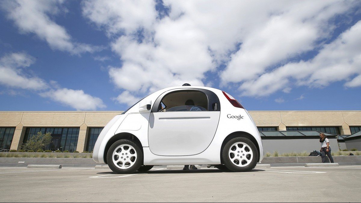 Qualche problemino per le auto a guida autonoma di Google