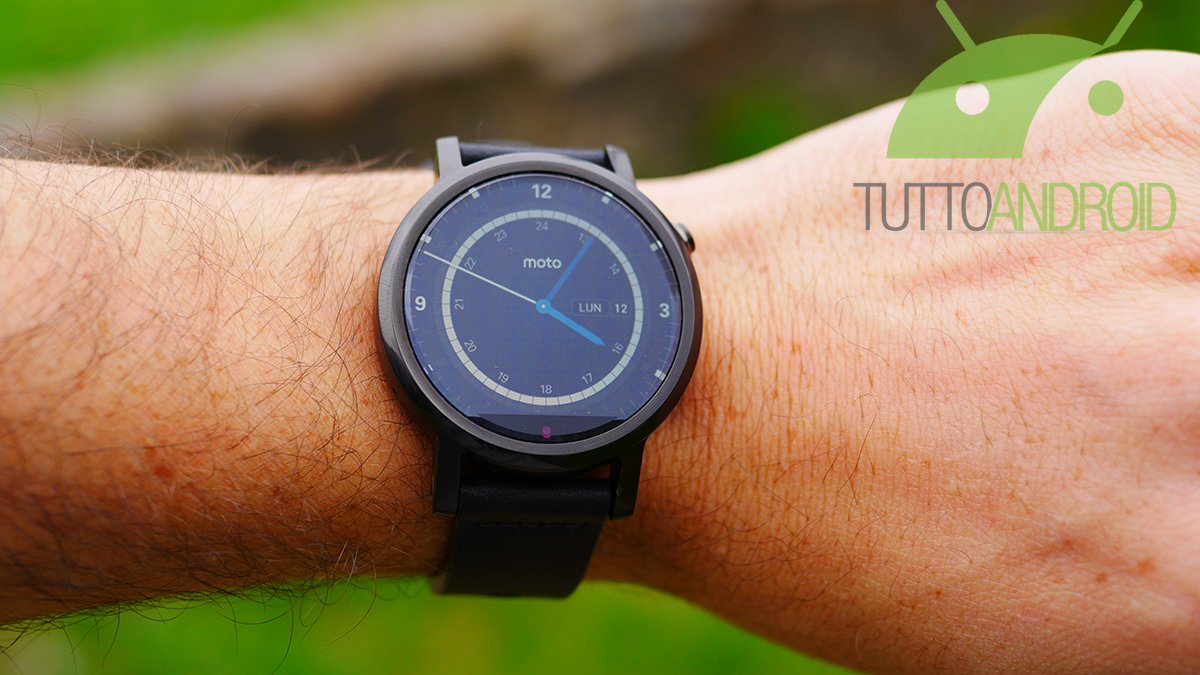 Motorola Moto 360 2015 in offerta lampo su Amazon fino alle 13:30