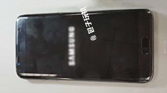 Samsung Galaxy S7 Edge nero in nuove possibili foto reali