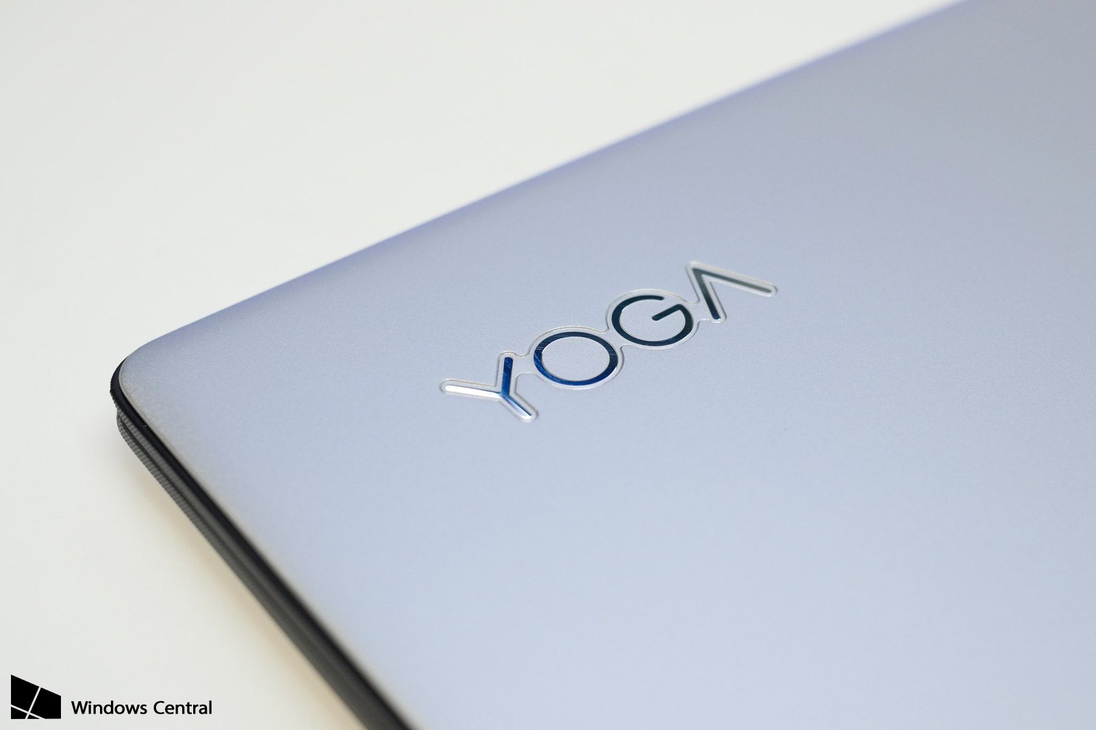 Lenovo yoga 900 logo