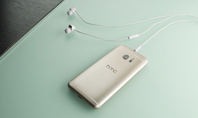 Htc 10 con cuffie