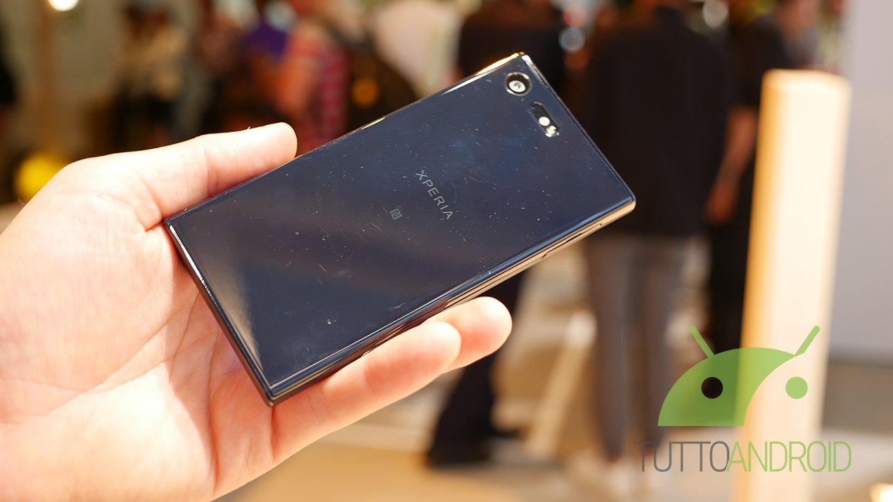 Xperiaxcompact2 1