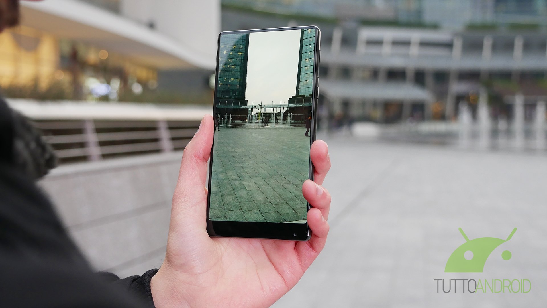 Xiaomi Mi MIX 2 e Moto X4 potrebbero essere svelati la prima metà di settembre