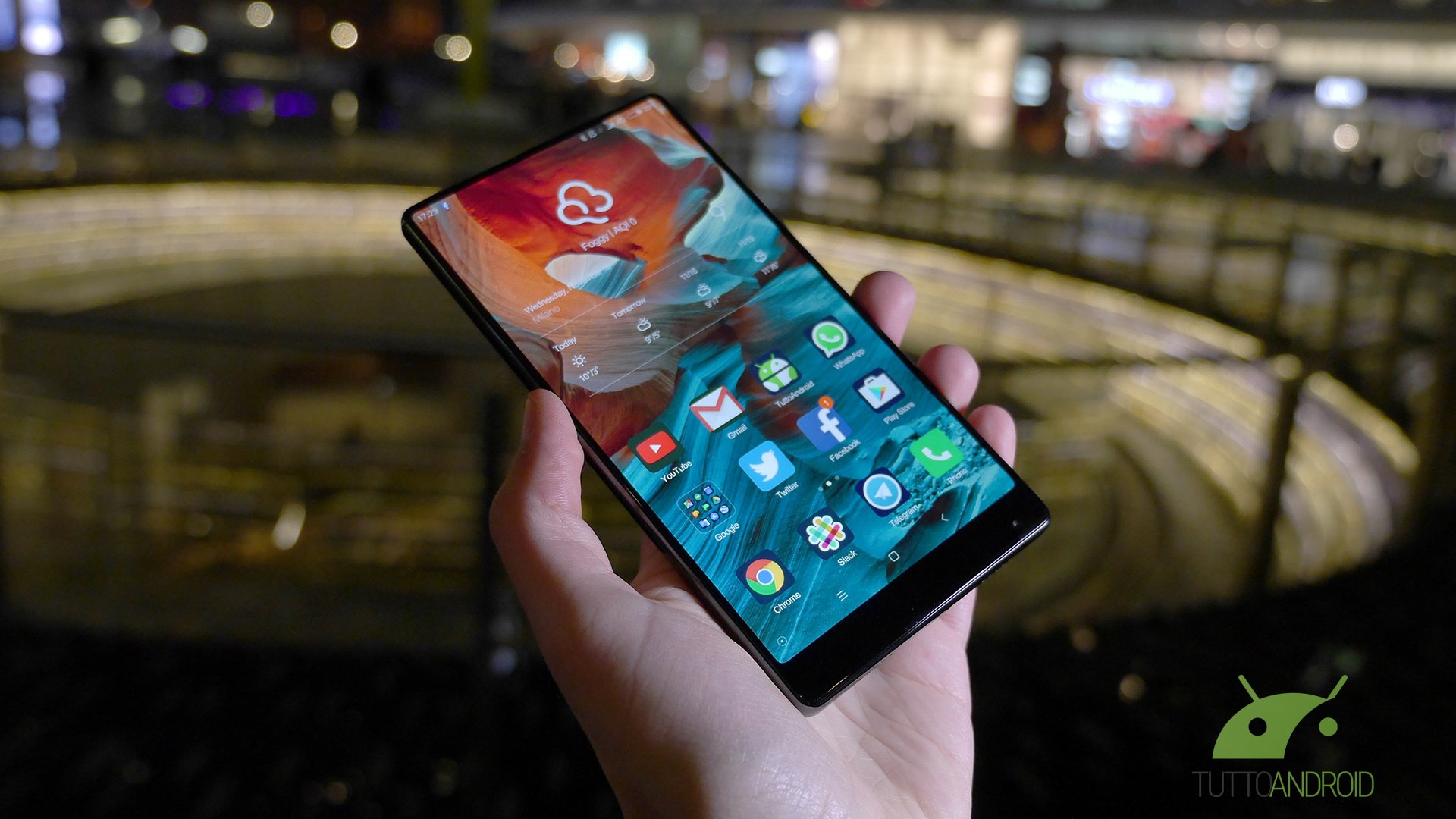 Обзор телефонами 6. Смартфон Xiaomi mi с экраном 6 дюймов. Безрамочный самсунг 2021. Xiaomi безрамочный экран смартфон. Фаблеты 2021 от 7 дюймов.