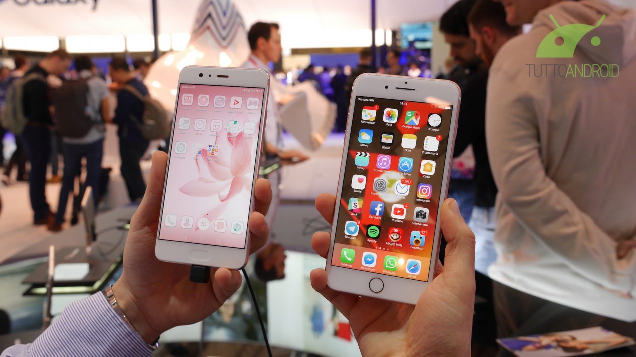 Huawei P10 Plus vs iPhone 7 Plus: confronto tra giganti da MWC 2017