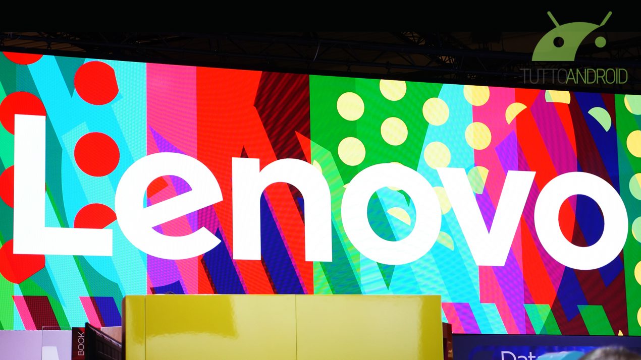 Lenovo Moto 2, Moto Z2 Play e Moto E4 mostrati in tante nuove immagini