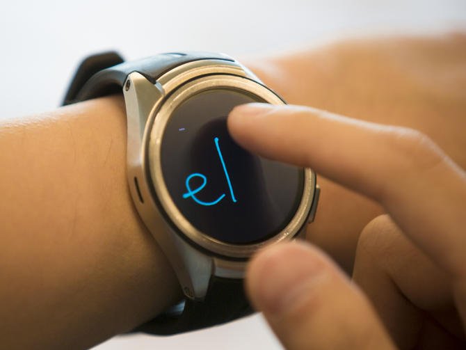 Google Scrittura a mano libera arriva ufficialmente su Android Wear