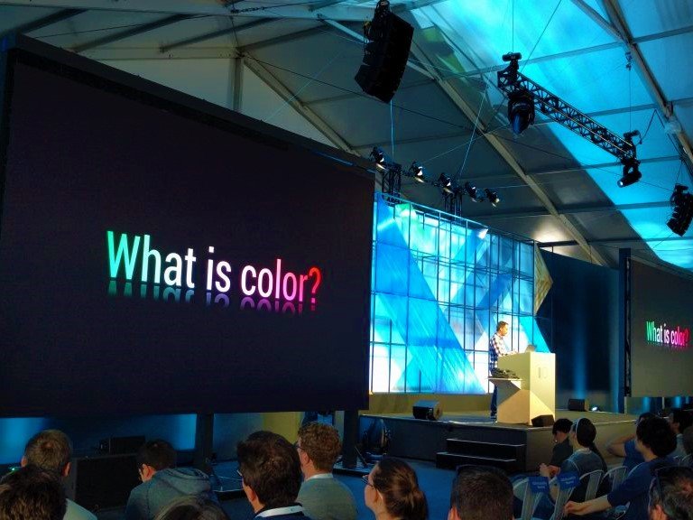 What is color 800x600