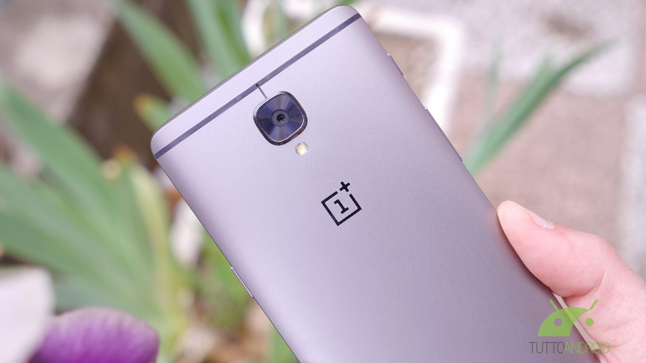 OnePlus 3T, disponibile una build leaked di HydrogenOS basata su Android Oreo