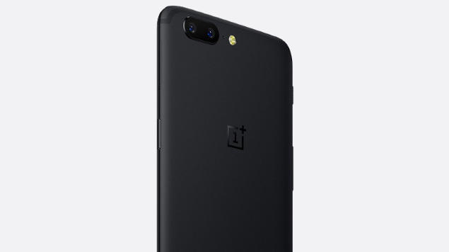 OnePlus 5 si mostra in un altro render che ritrae la parte posteriore