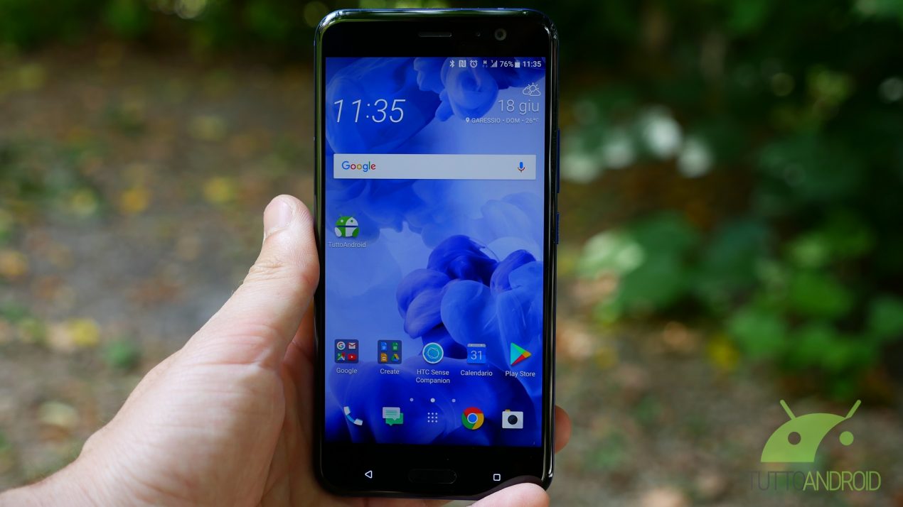 HTC U11: l'aggiornamento ad Android 8.0 Oreo in arrivo tra novembre e dicembre