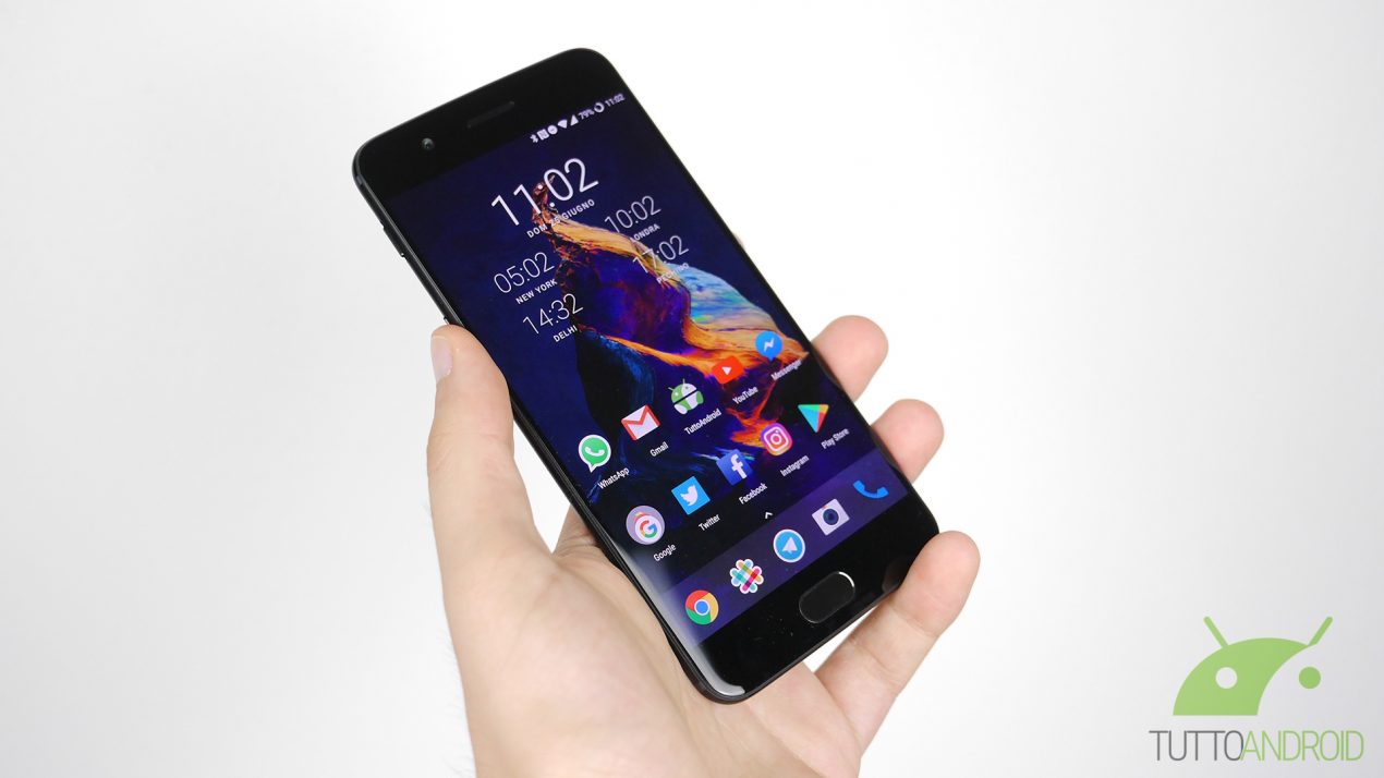 OnePlus pubblica il proprio launcher sul Play Store ma lo ritira immediatamente