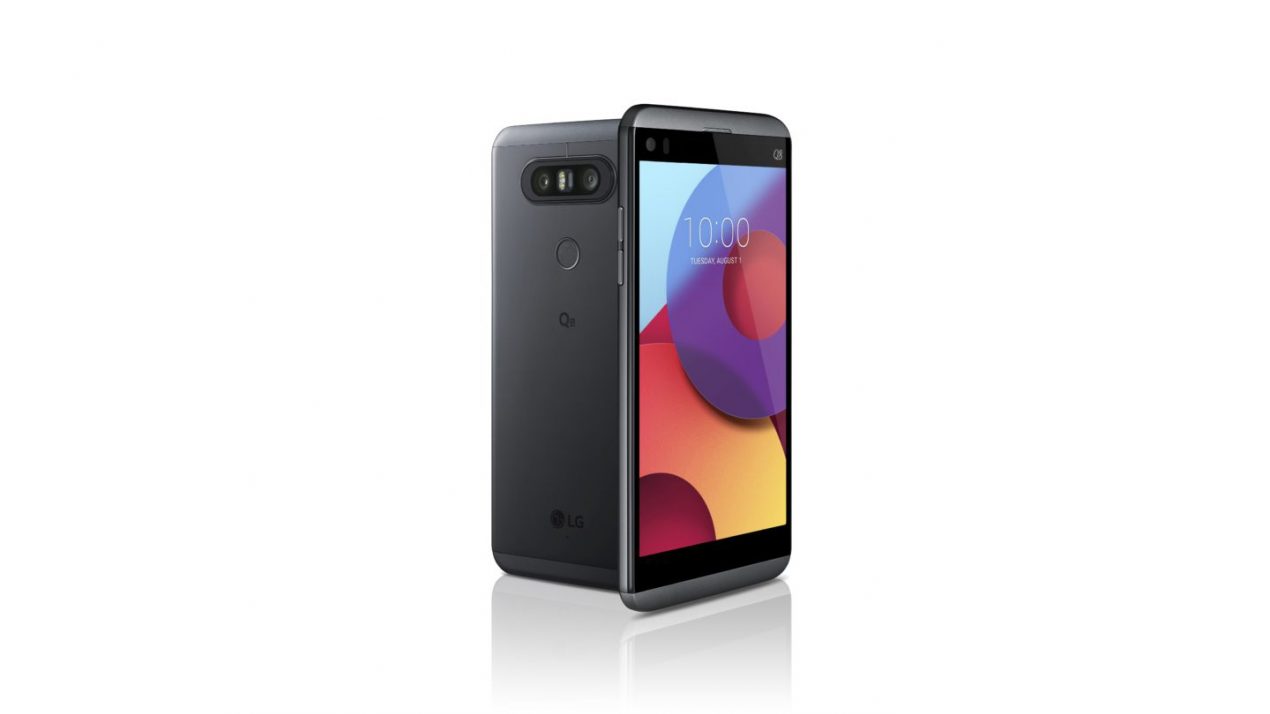 LG presenta LG Q8, con doppio display, doppia fotocamera e audio HiFi