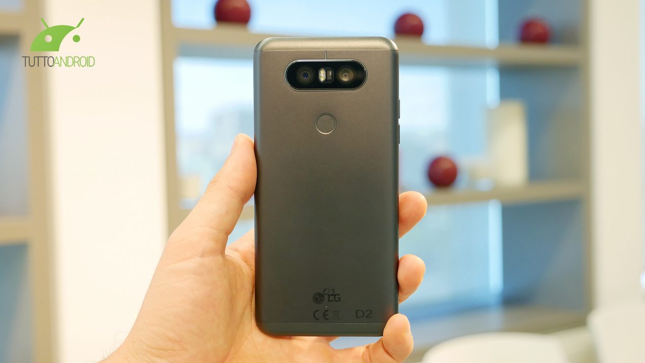 LG Q8 disponibile all'acquisto in Italia in esclusiva su Amazon