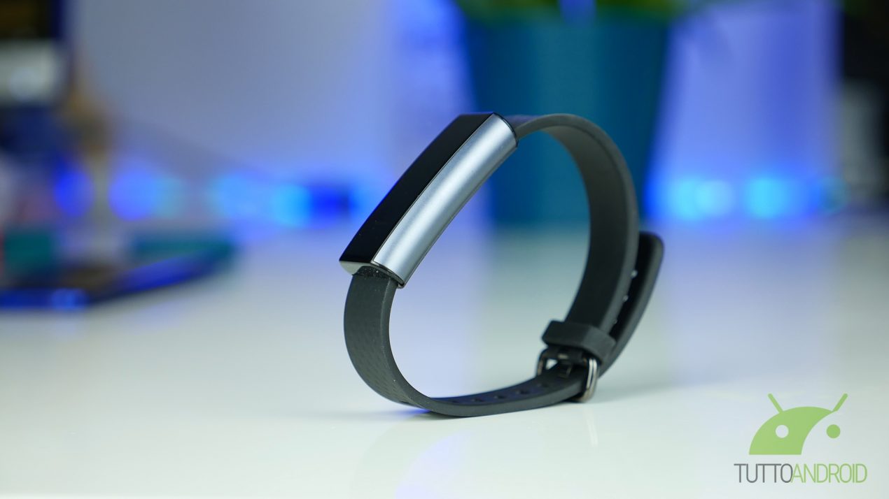 Recensione Amazfit Arc: una MiBand 2 ma più bella