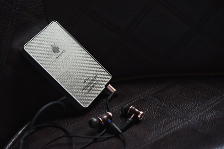 Hidizs AP200 - il player musicale Android che sembra una fotocamera