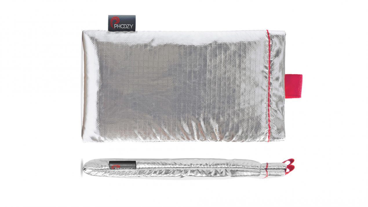 Proteggete il vostro smartphone dal gelo e dal fuoco con PHOOZY Thermal Capsule