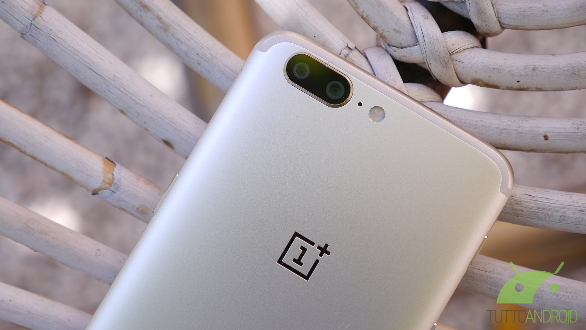 Oneplus 5 op5 gold 