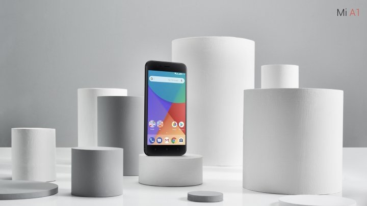 Scopriamo Xiaomi Mi A1 nei primi unboxing e hands-on