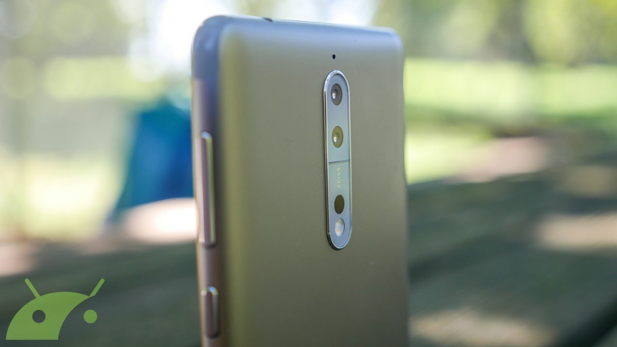 Anche con Android 8.0 Oreo Nokia 8 mantiene un look quasi stock