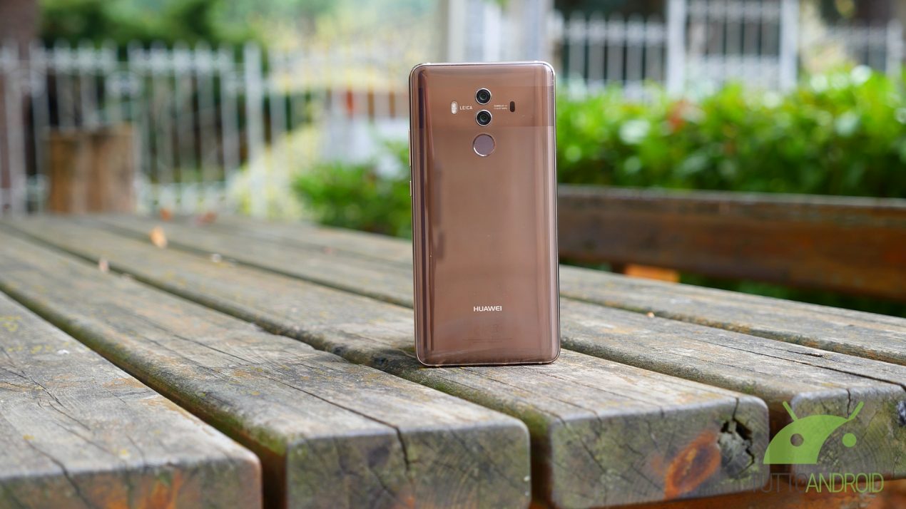 Huawei Mate 10 Pro: aggiornamento alla fotocamera e video del teardown completo