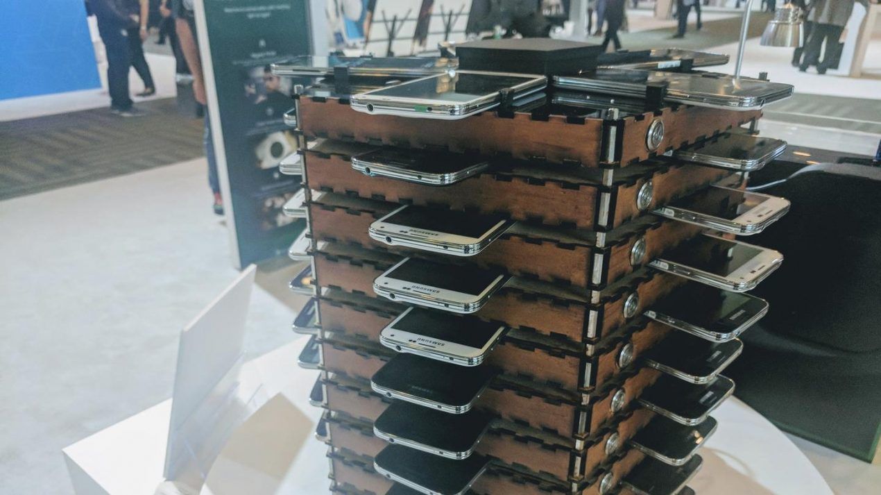 Samsung mostra tanti modi creativi per riutilizzare i vecchi smartphone