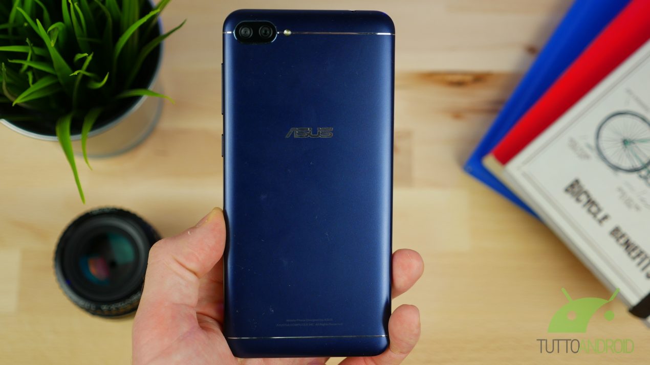 ASUS ZenFone 4 Max (ZC554KL) si aggiorna: versione 4.0 della ZenUI e piccoli miglioramenti