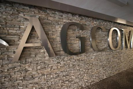 AGCOM sanziona Vodafone e Fastweb per imperfezioni sui siti Internet
