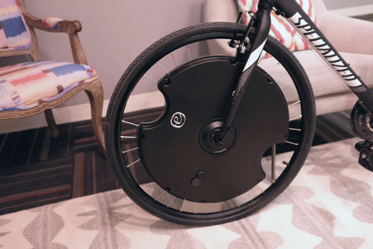 Ride to CES: una ruota di e-bike con Google Assistant accompagnerà un ciclista da New York fino alla fiera