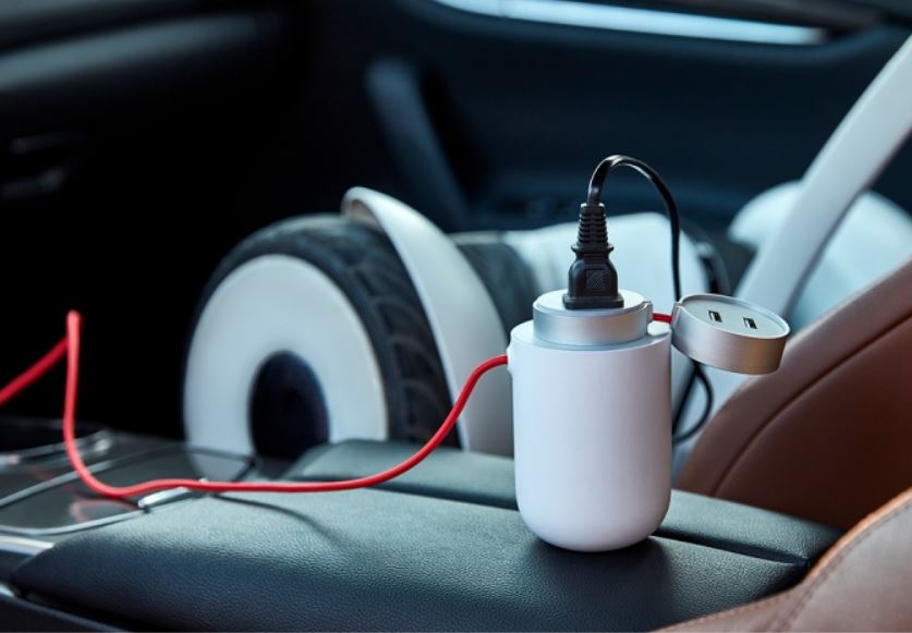 Xiaomi lancia il Mi Car Inverter in Cina