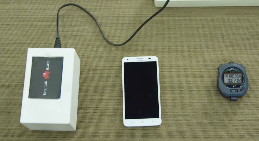 Huawei annuncia un nuovo sistema di ricarica veloce della batteria: 48% in 5 minuti