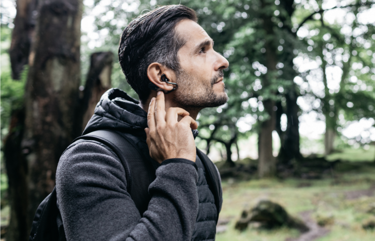 Sony annuncia gli auricolari wireless Xperia Ear Duo