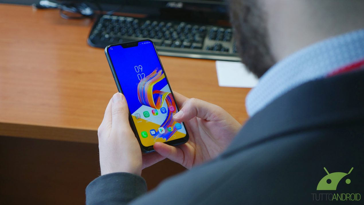 ASUS propone ZenFone 5 in offerta a un prezzo speciale per il Blue Monday