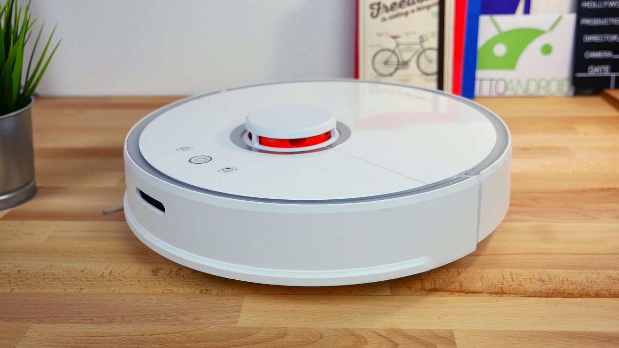 Recensione Xiaomi Mi Robot Vacuum 2: aspirapolvere is for boy, Roborock is for men