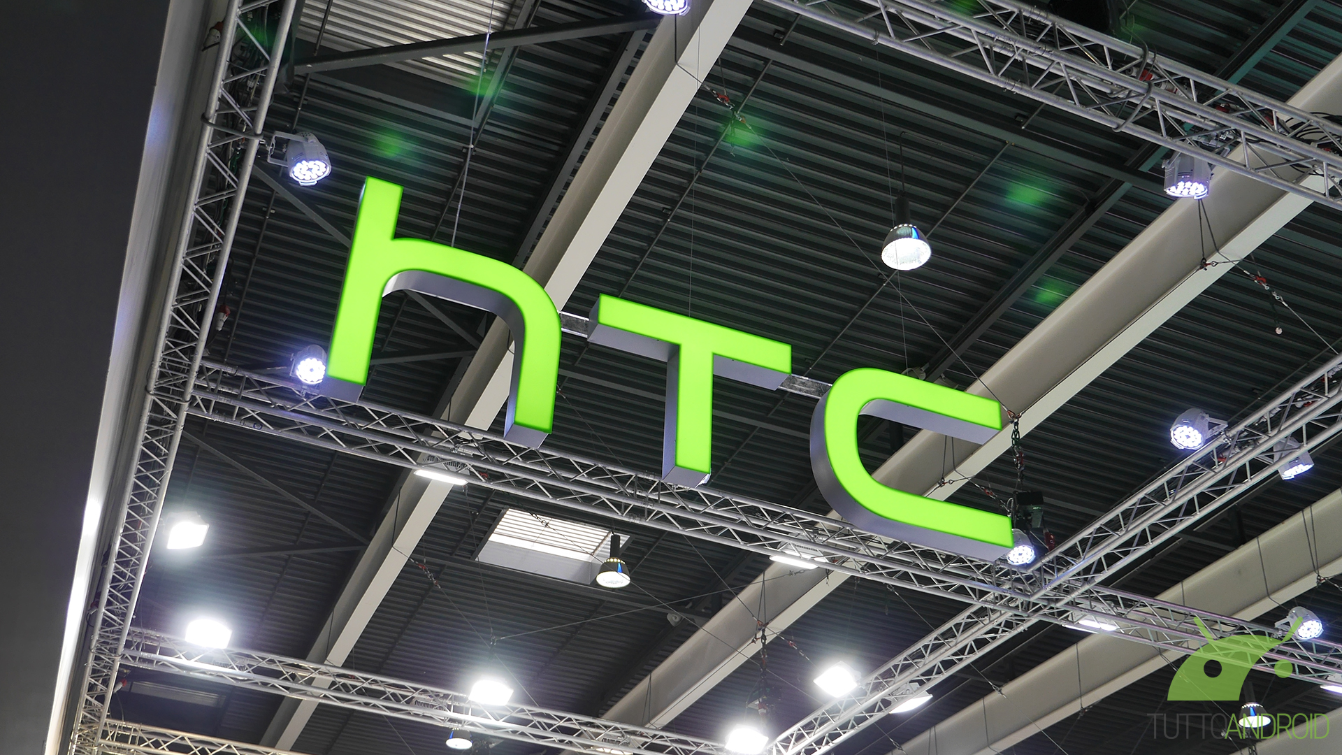 HTC Desire 22 Pro ufficiale con Snapdrag …