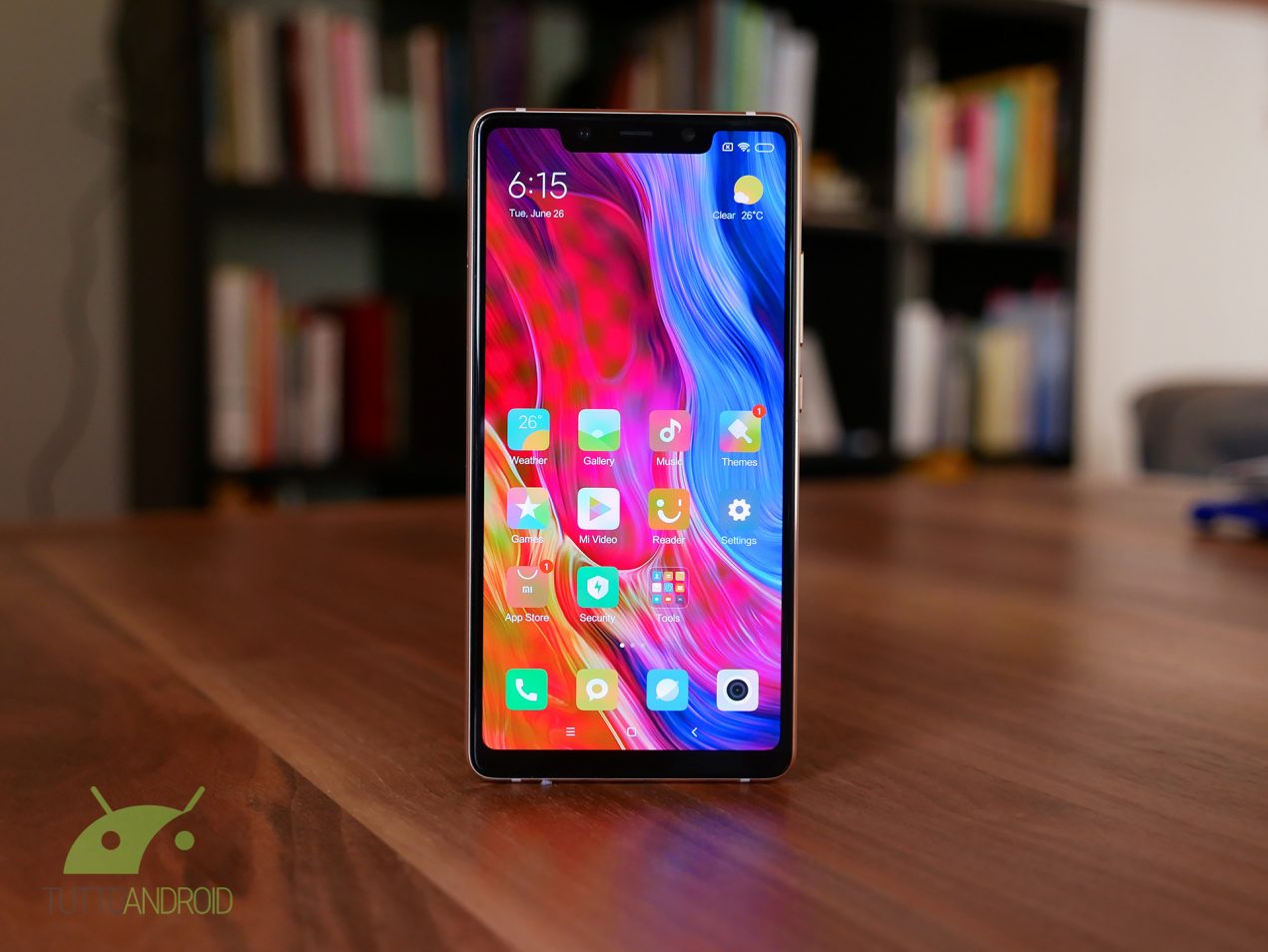 Recensione Xiaomi Mi 8 SE: potenziale best buy che si perde nei dettagli