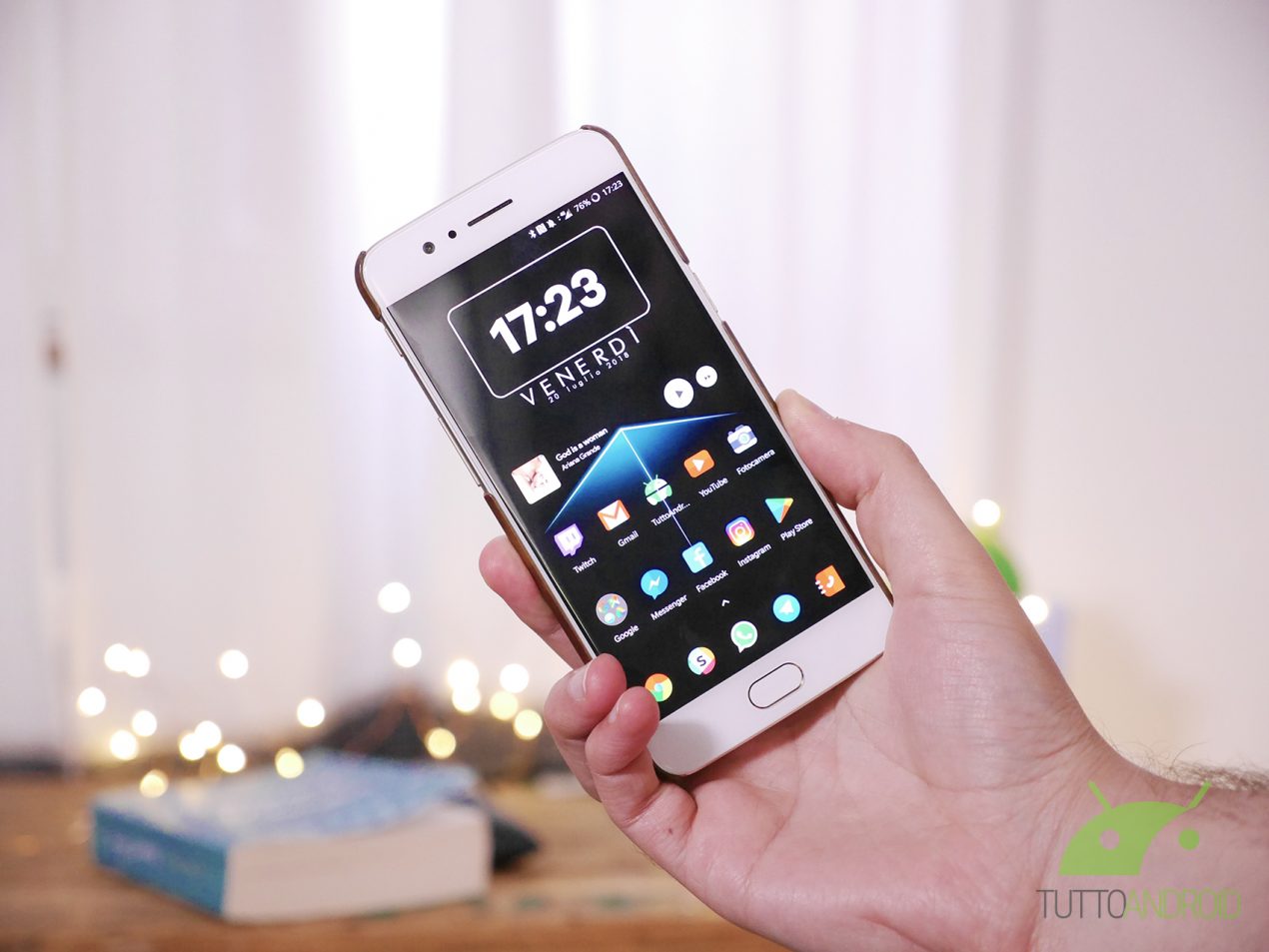Il mio smartphone personale non è un top di gamma di ultima generazione | Alberto