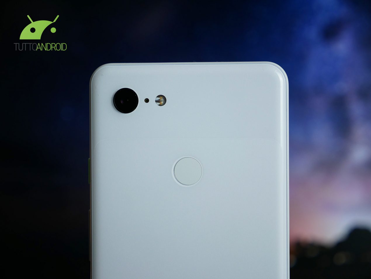 La modalità notte (Night Sight) sui Google Pixel potrebbe cambiare tutto, ma c'è da sistemare qualcosa (video)