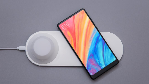 Yeelight Wireless Charging Night Lamp c