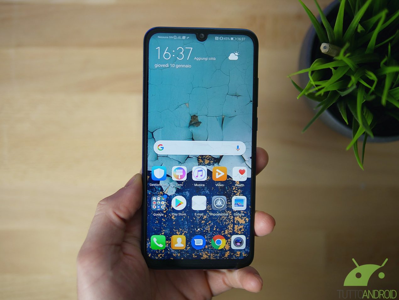 Recensione Huawei P Smart 2019: guardate come luccica