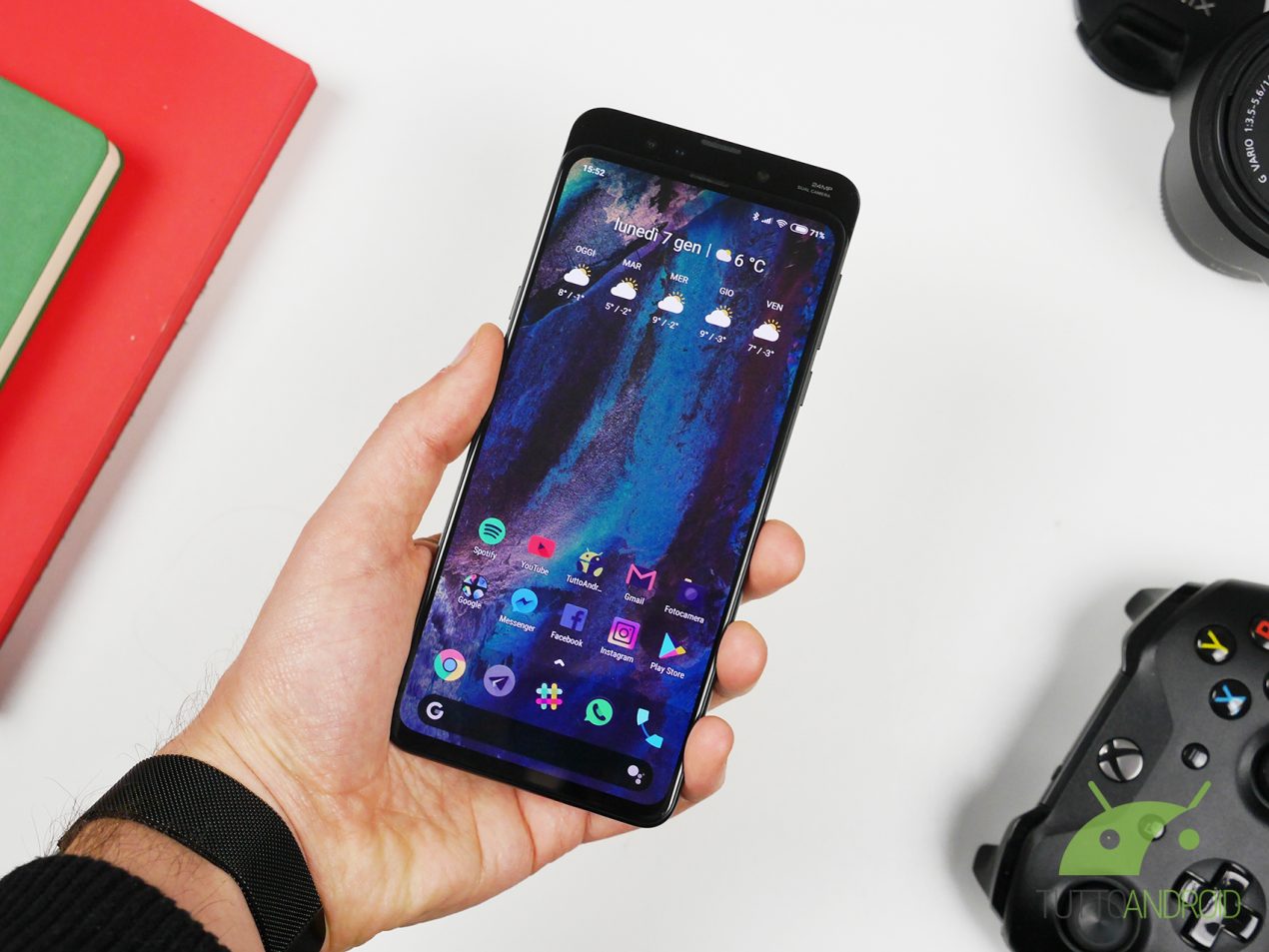 La situazione di Xiaomi Mi MIX 3 5G non migliora sul fronte dei major update